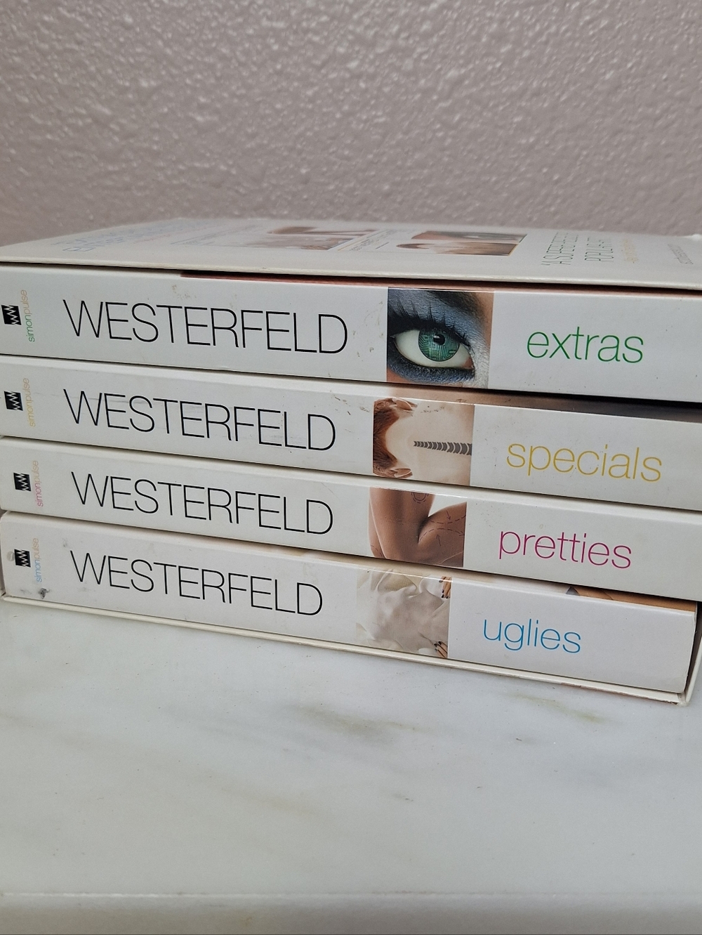 White Book Box Set - Extras, Specials, Pretties, Uglies